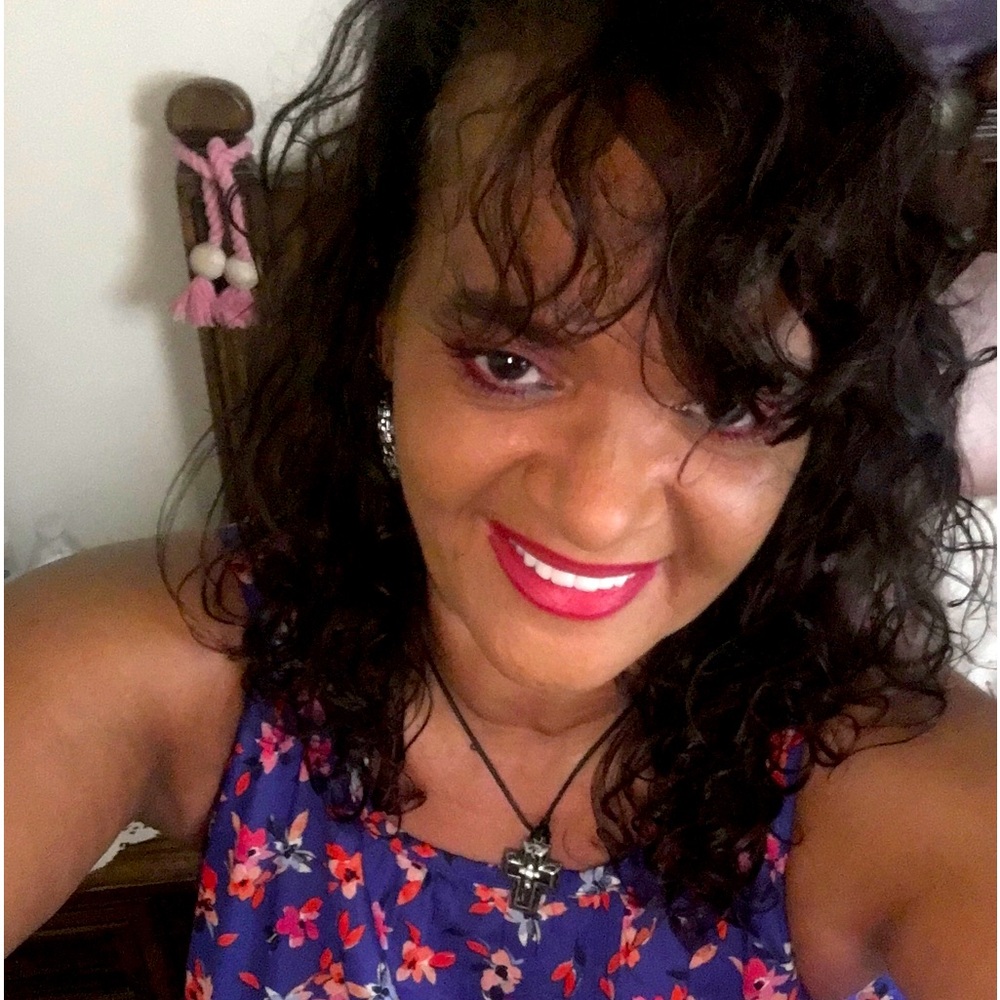 Meet your Posher, Devonna